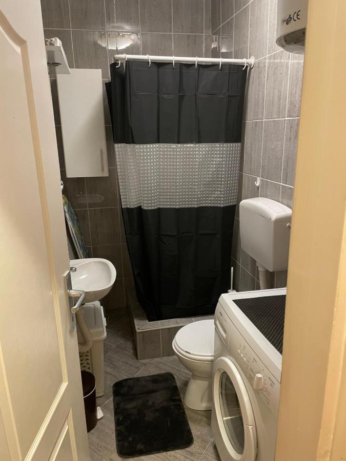 Studio Apartment For Rent In 부드바 외부 사진