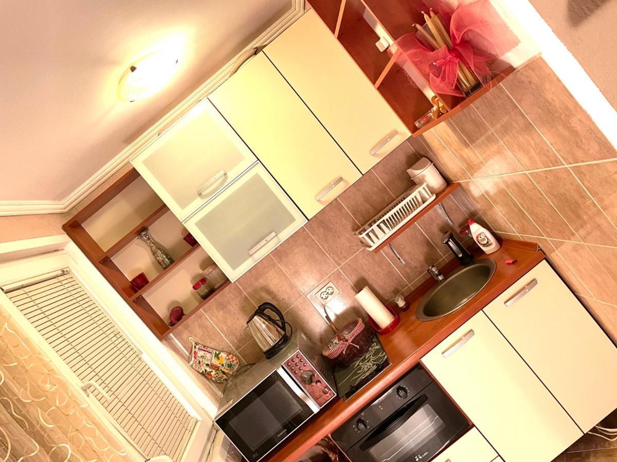 Studio Apartment For Rent In 부드바 외부 사진