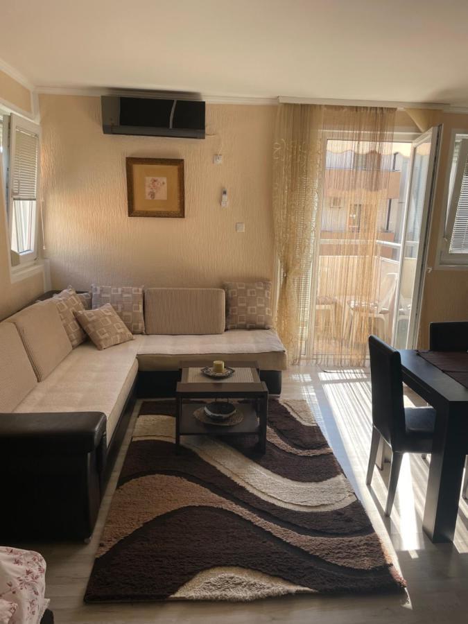 Studio Apartment For Rent In 부드바 외부 사진