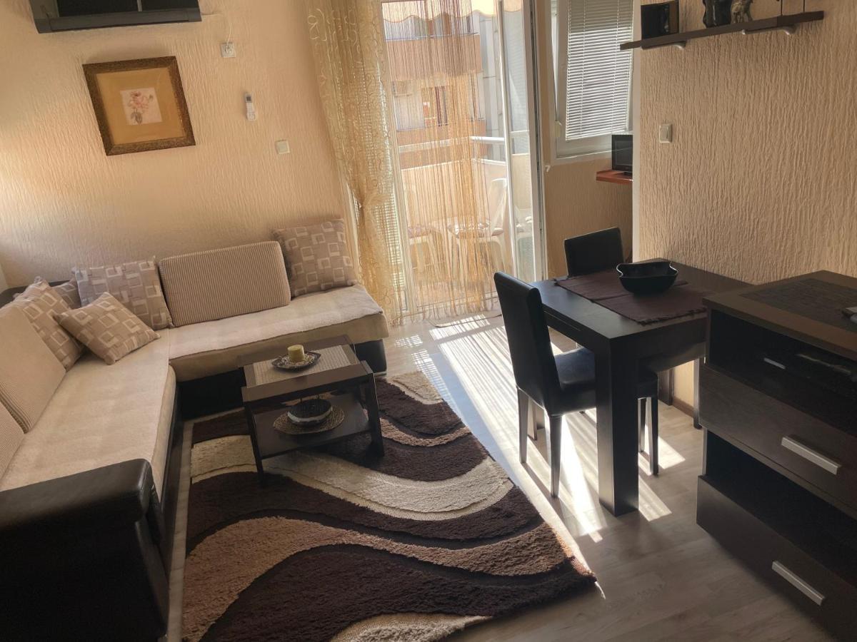 Studio Apartment For Rent In 부드바 외부 사진